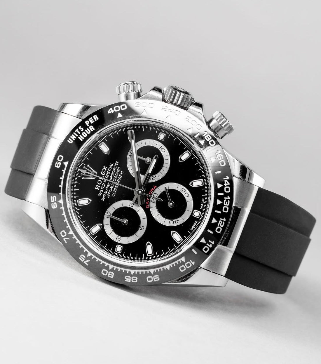 Cosmograph Daytona, reference 126519LN, with a black dial and an Oysterflex bracelet.